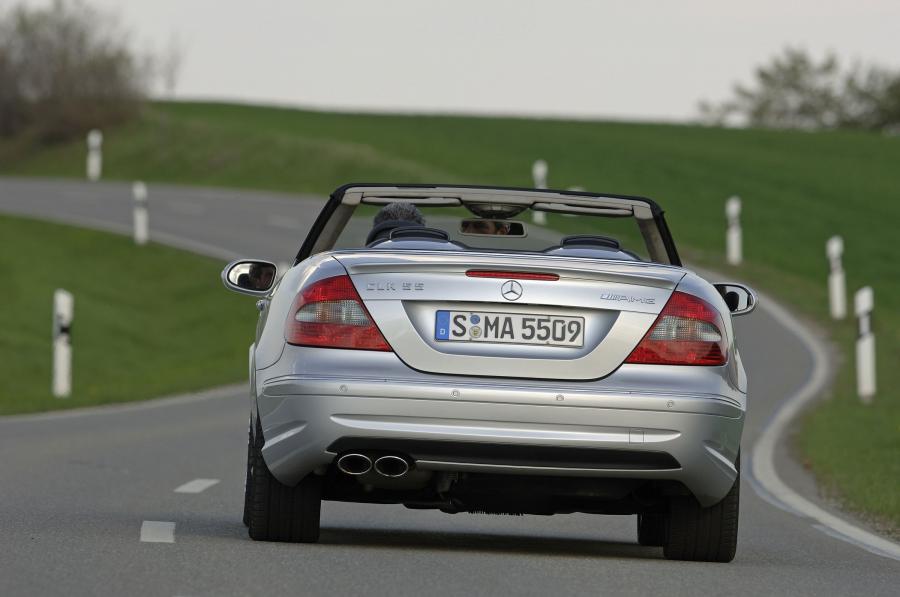  Mercedes-Benz CLK55 AMG Cabriolet 2004 года  (фото 8 из 35)